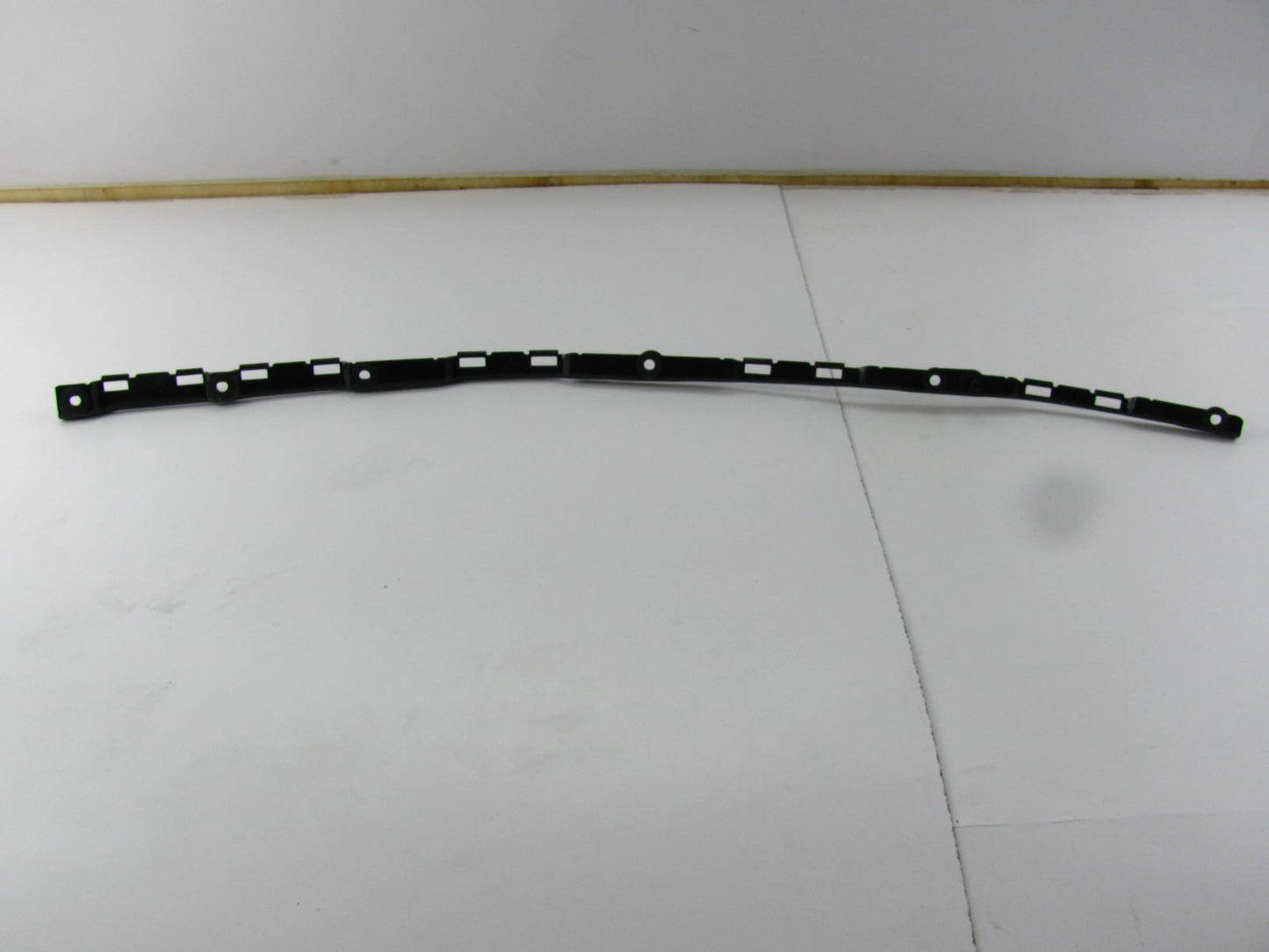 Left Drivers Side Windshield Glass Moulding Strip OEM For 2006-11 Hyundai Azera