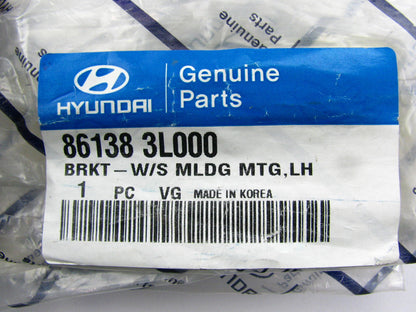 Left Drivers Side Windshield Glass Moulding Strip OEM For 2006-11 Hyundai Azera