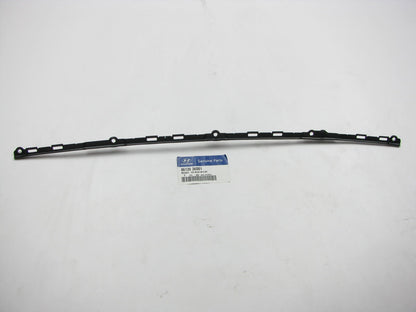 New OEM Windshield Moulding Mounting Bracket Right Passenger For 06-10 Sonata
