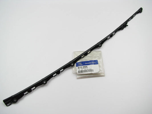 New Right Passengers Side Windshield Moulding Retainer Bracket For 09-14 Genesis