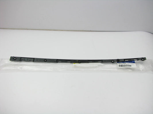New OEM Windshield Moulding Mounting Bracket Right Passenger For 11-15 Sonata