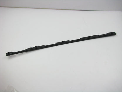 New OEM Windshield Moulding Mounting Bracket Right Passenger For 11-15 Sonata