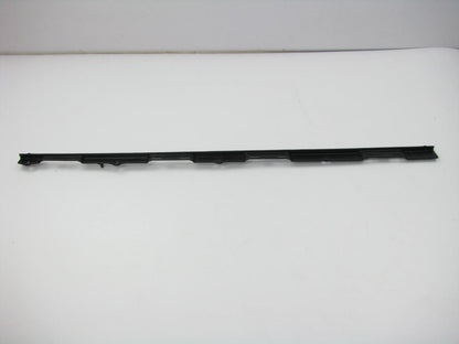New OEM Windshield Moulding Mounting Bracket Right Passenger For 11-15 Sonata
