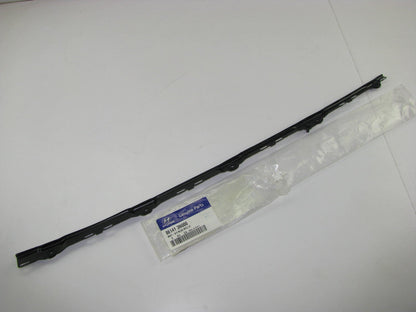 NEW - OEM Left Windshield Moulding Bracket For 10-15 Hyundai Equus 861413N000