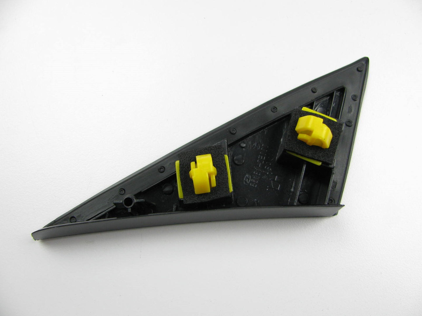 Left Drivers Side Door Corner Moulding Trim OEM For 2005-09 Tucson  861802E000