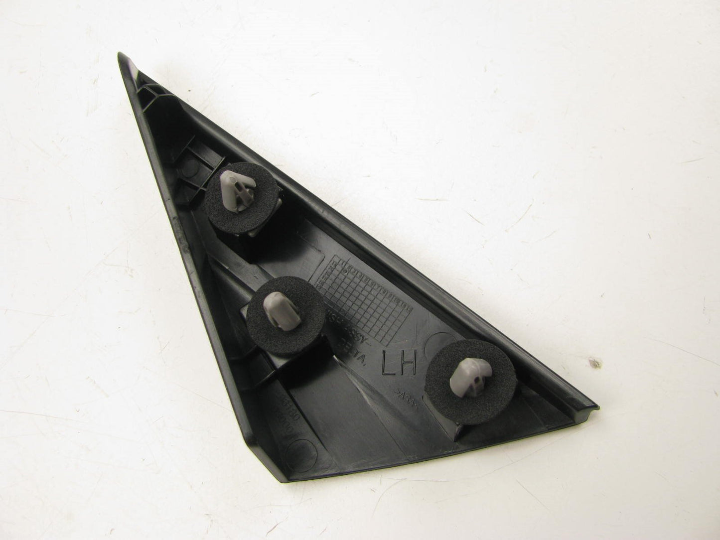 NEW Left Drivers Side Exterior Door Mirror Pillar Molding OEM For 2016-20 Tucson