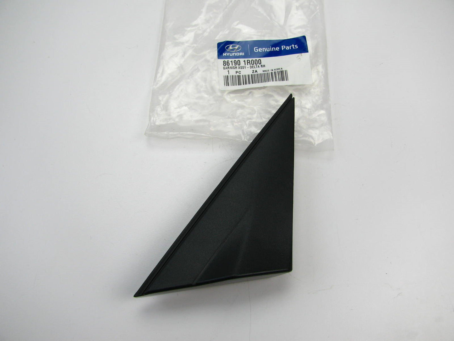 Front Right (Passengers) Windshield Glass Corner Molding Triangle 2012-17 Accent