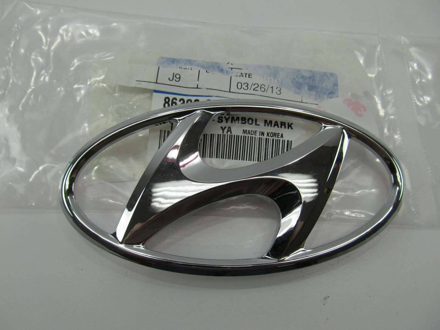 Rear Trunk *H* Symbol Logo OEM For 2012-14 Hyundai Accent SEDAN  863000U000