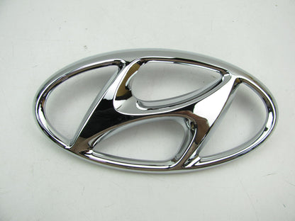 NEW - OEM 863002BAA0 Front Grille Logo Emblem ''H'' For 2012 Hyundai Santa Fe