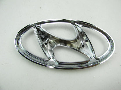 NEW - OEM 863002BAA0 Front Grille Logo Emblem ''H'' For 2012 Hyundai Santa Fe
