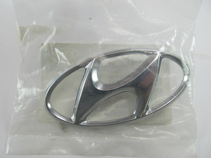NEW - OEM 8630038000 *H* Front Grille Emblem Logo For 2000-2002 Hyundai Accent