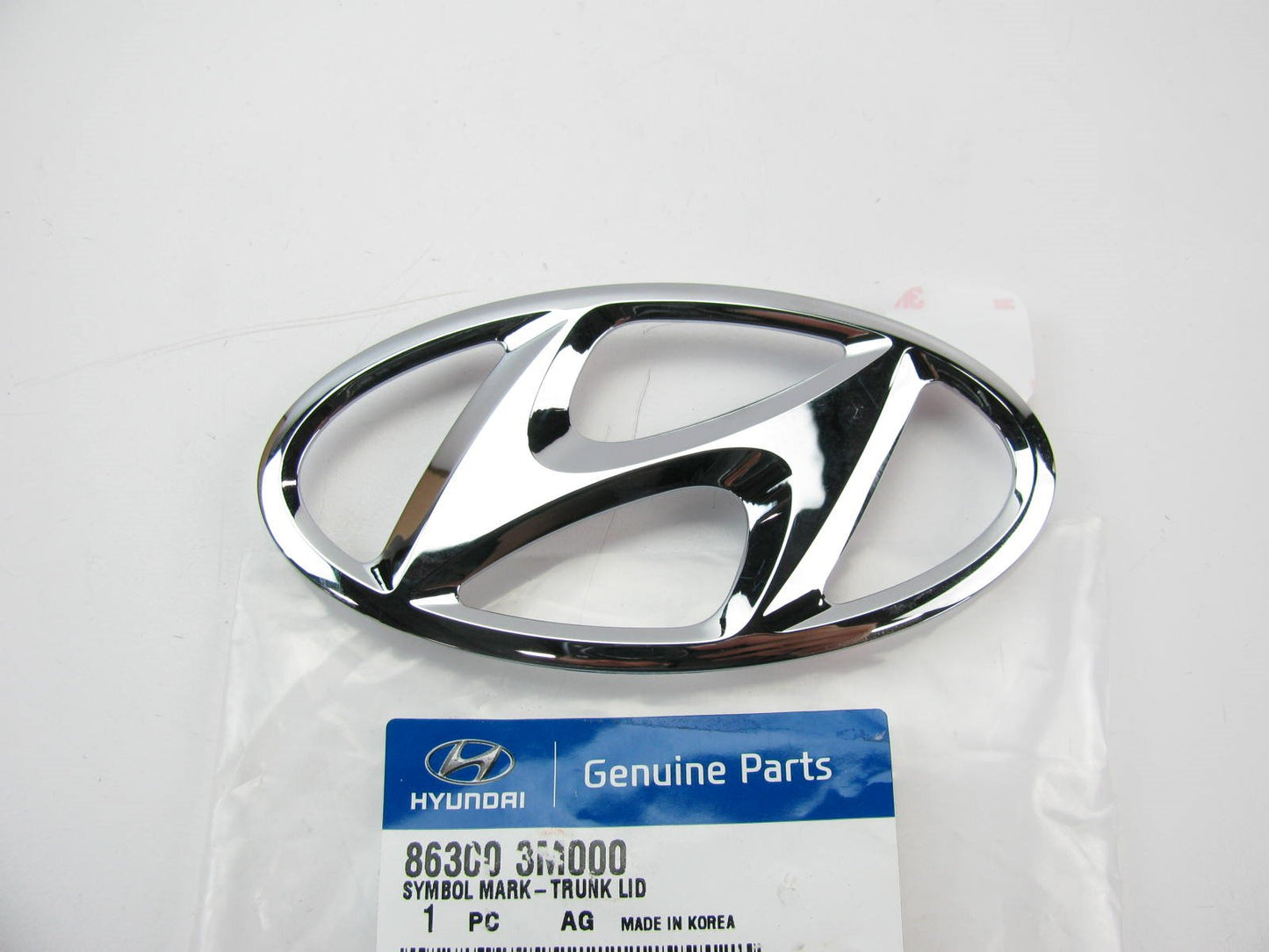 NEW - OEM Trunk Lid Rear *H* Logo Emblem For 2009-14 Genesis 863003M000