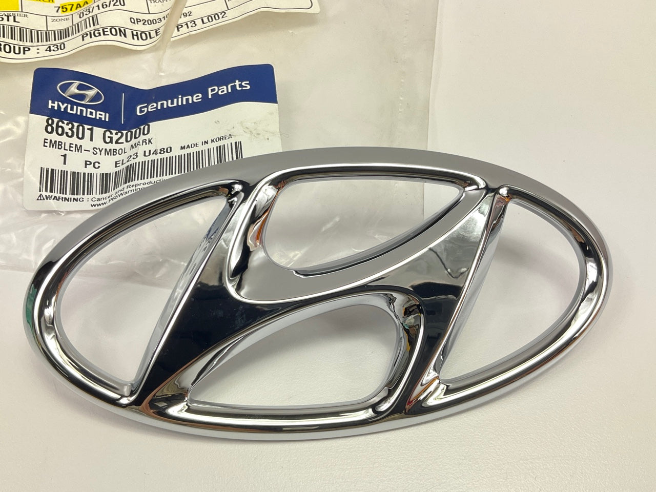 NEW Rear Trunk Lid Emblem *H* OEM  For 2017-2019 Hyundai Ioniq 86301G2000