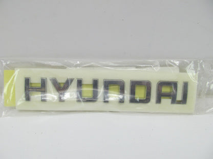 NEW - OEM Rear Tailgate Emblem For 06-08 Hyundai Entourage 863124J000 (HYUNDAI)