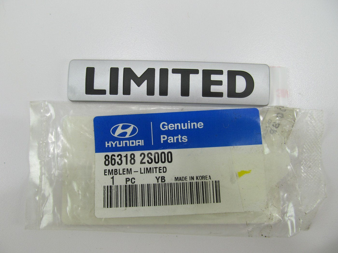 NEW - OEM LIMITED Hatch Emblem For 2010-2013 Hyundai Tucson 863182S000