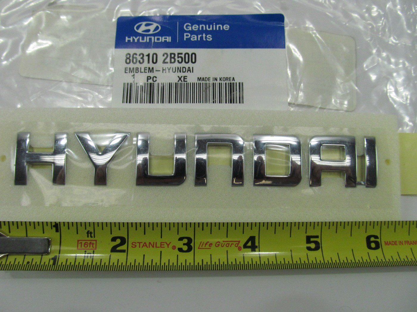 NEW  Liftgate Tailgate Nameplate Badge Emblem OEM For 07-10 Veracruz 863203J000