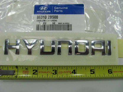 NEW  Liftgate Tailgate Nameplate Badge Emblem OEM For 07-10 Veracruz 863203J000