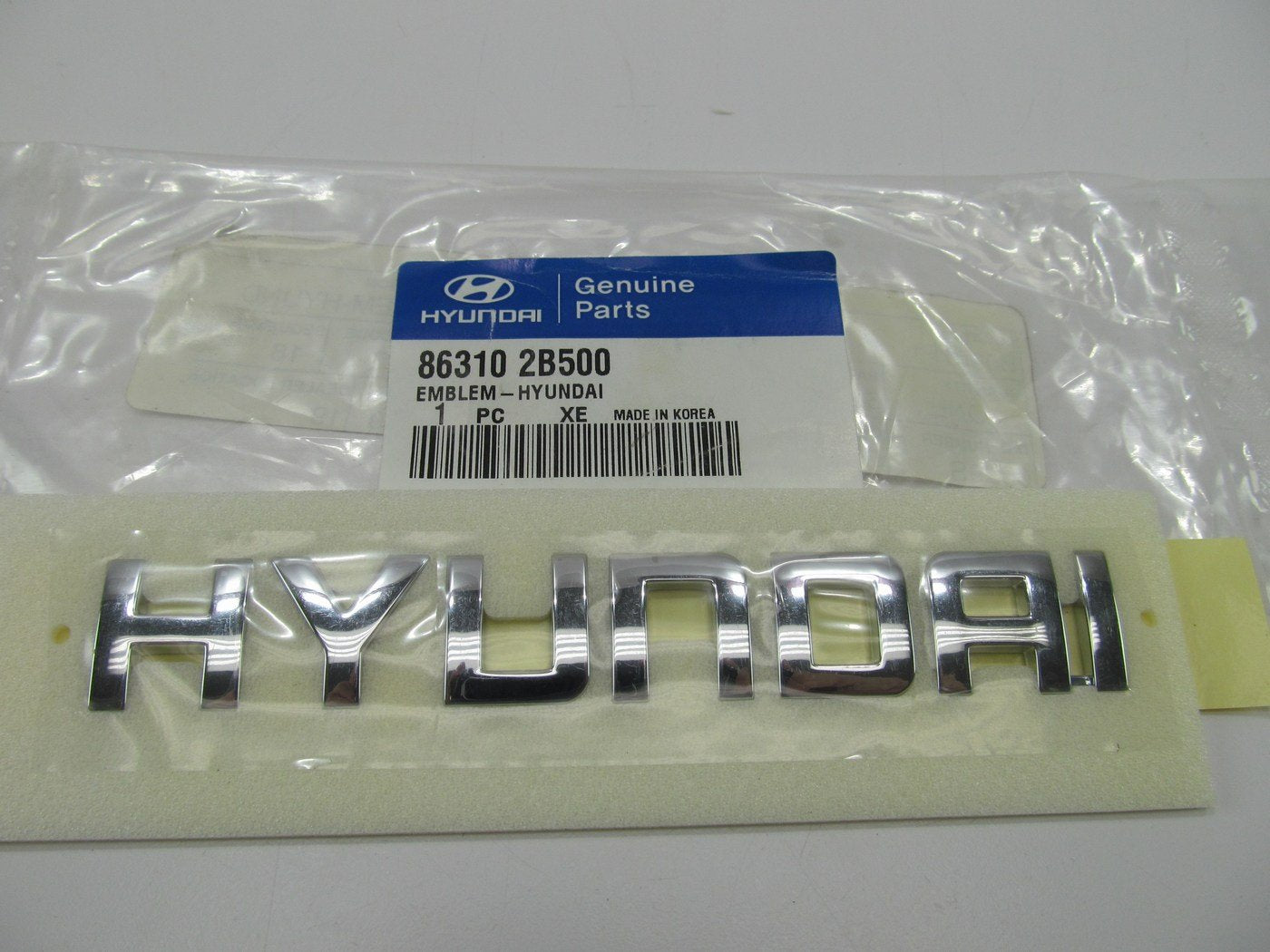 NEW  Liftgate Tailgate Nameplate Badge Emblem OEM For 07-10 Veracruz 863203J000