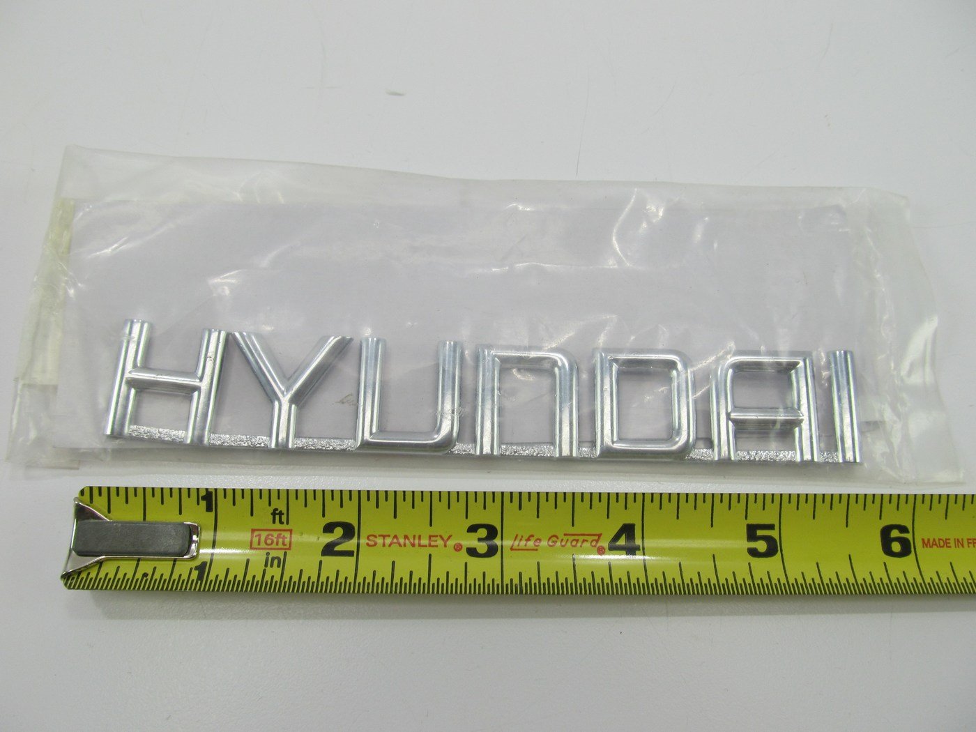 NEW OEM Trunk Lid Emblem For 02-05 Hyundai Sonata 863213D100