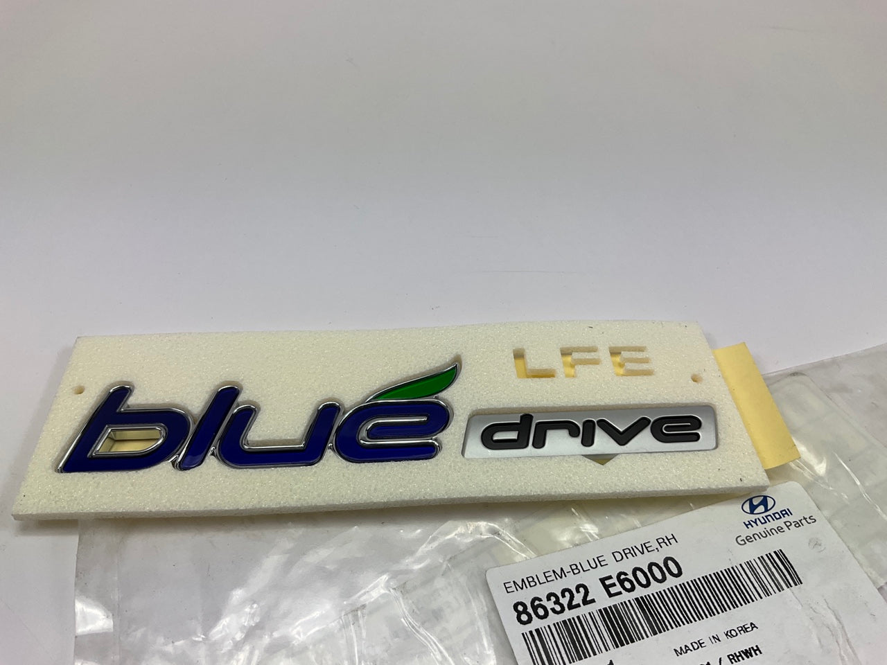 NEW ''Blue Drive'' Right Passengers Fender Emblem OEM For 2016-2017 Sonata Hybrid