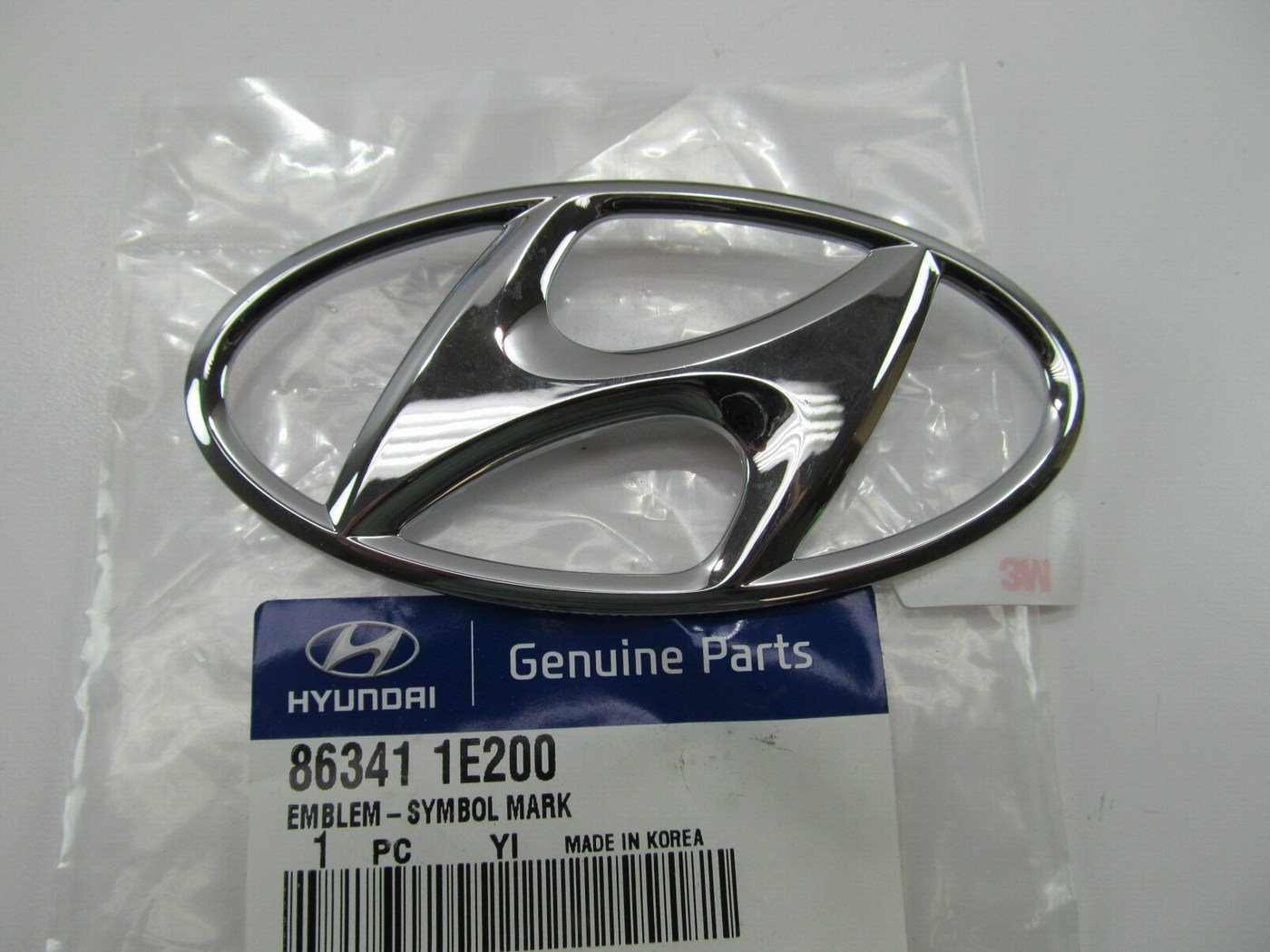 New Genuine *H* Trunk Lid Emblem Logo OEM For 2008 Accent 863411E200