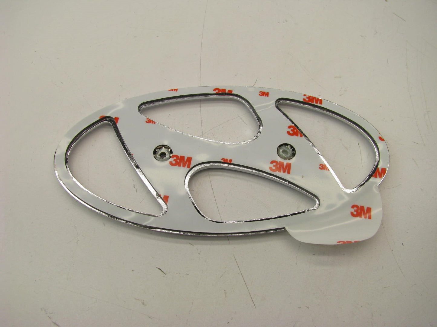 New OEM For 2002-05 Hyundai Sonata *H* Front Logo Emblem Symbol Mark 863413D000