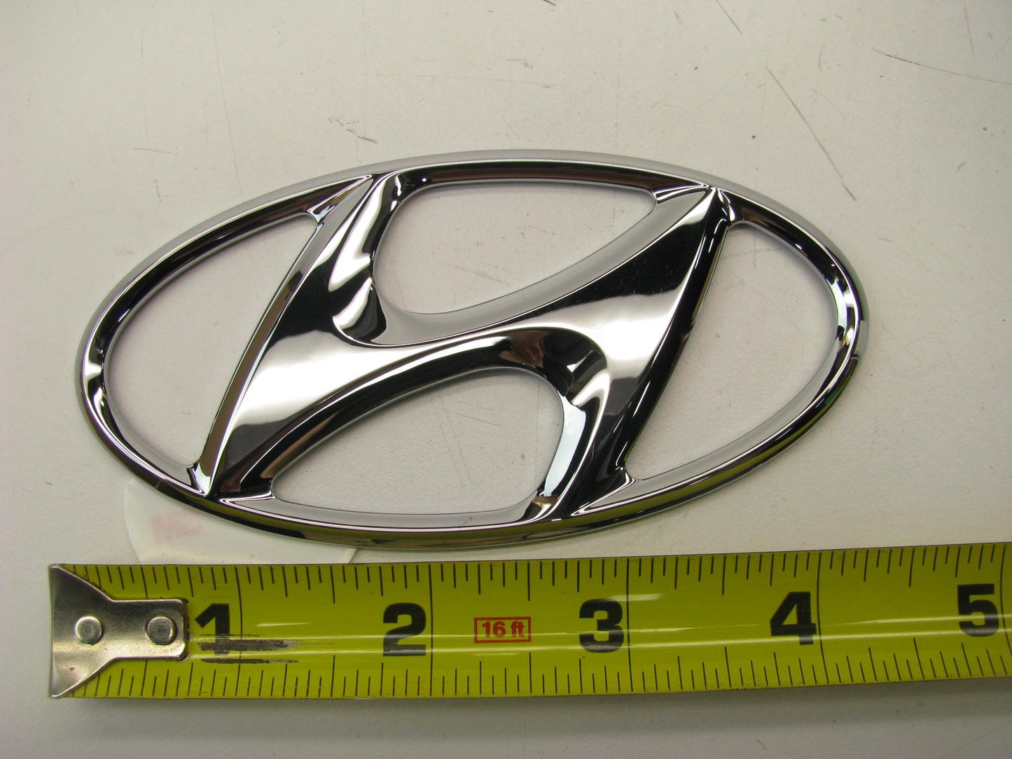 New OEM For 2002-05 Hyundai Sonata *H* Front Logo Emblem Symbol Mark 863413D000
