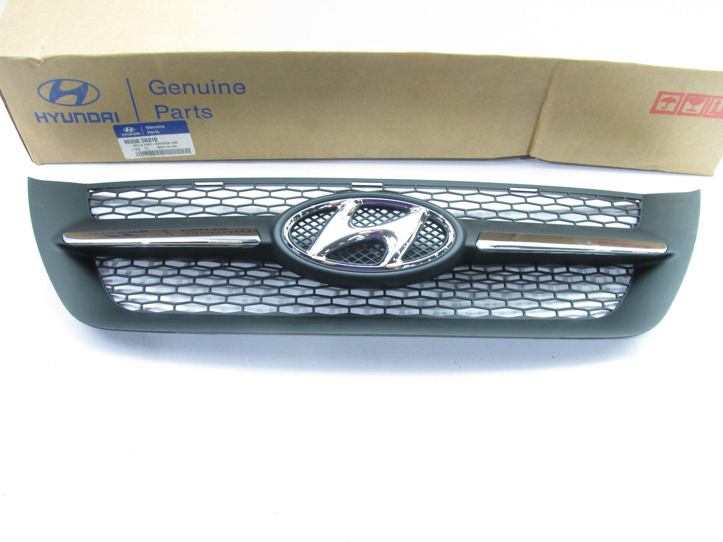 NEW - OEM Radiator Grille Assembly 863503K010 For 2005-2007 Hyundai Sonata