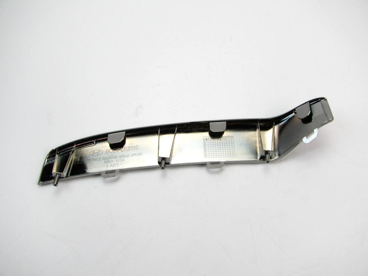 NEW OEM Chrome Radiator Grille Right Side Trim Insert For 11-13 Elantra Limited