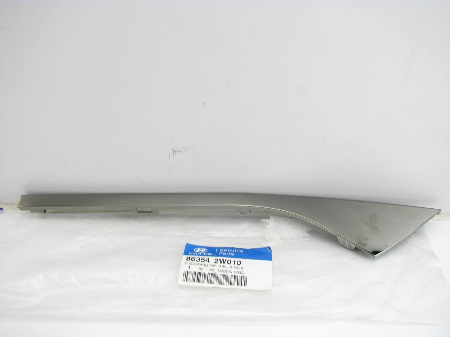 Front Upper Radiator Right Side Chrome Grille Moulding Trim For 13-15 Santa Fe