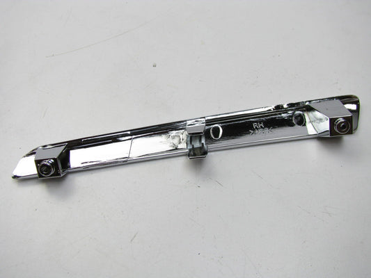 NEW FRONT Bumper Grille RIGHT Moulding Trim CHROME OEM For 05-06 Sonata