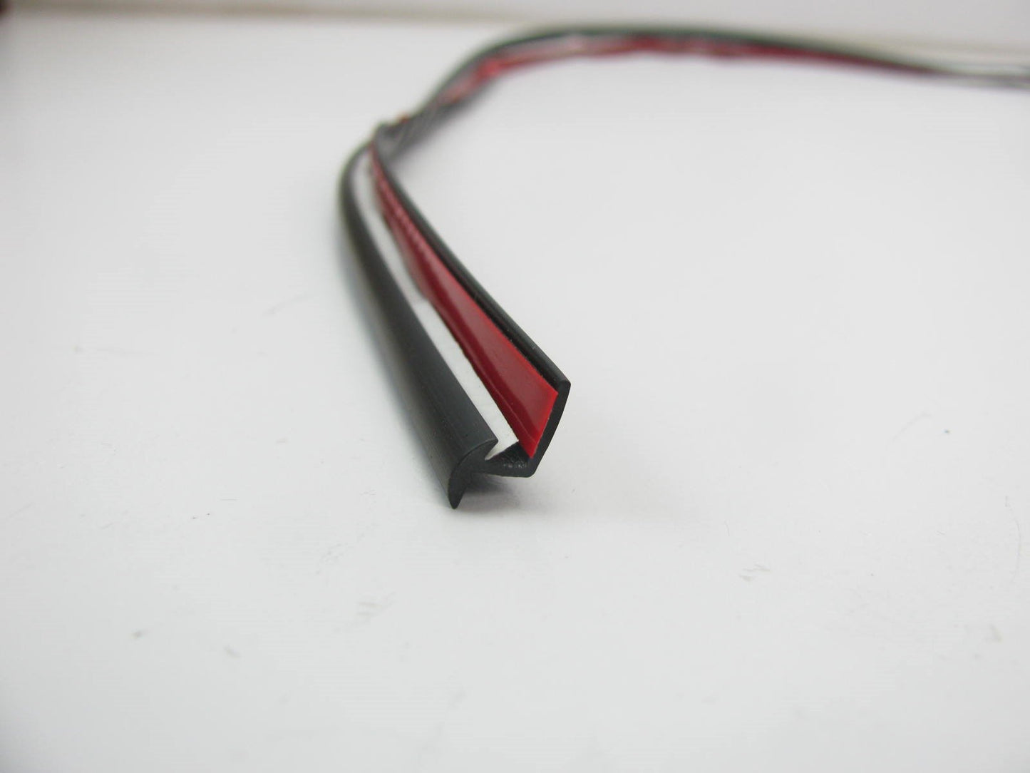 NEW - OEM 8635626900 Front Grille Moulding Gasket Strip Seal For 01-06 Santa Fe