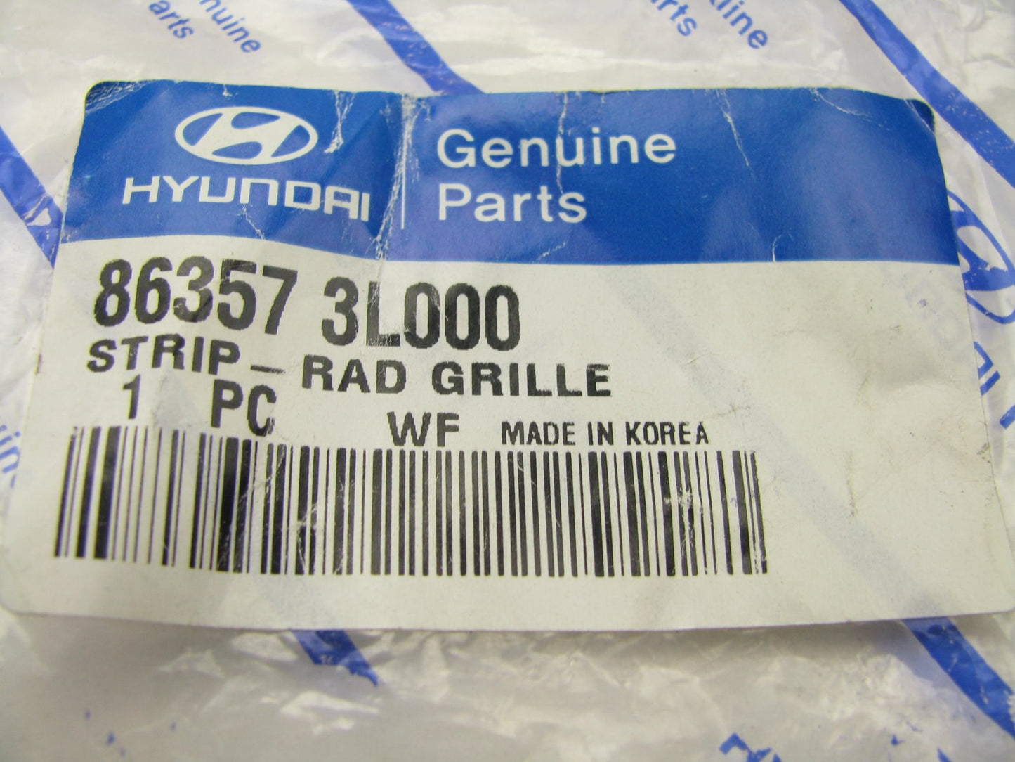 NEW GENUINE FRONT Grille Seal Strip OEM For 2006-2010 Hyundai Azera 863573L000