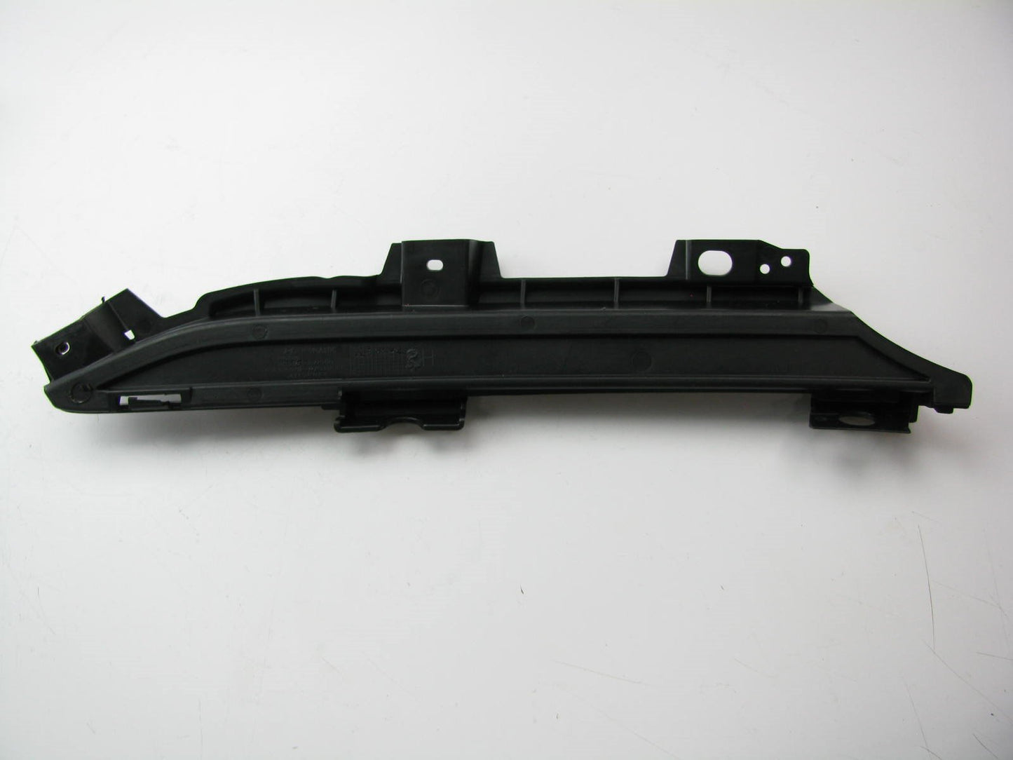 NEW GENUINE OEM Front Bumper Grille Right Side Bracket For 13-16 Santa Fe Sport