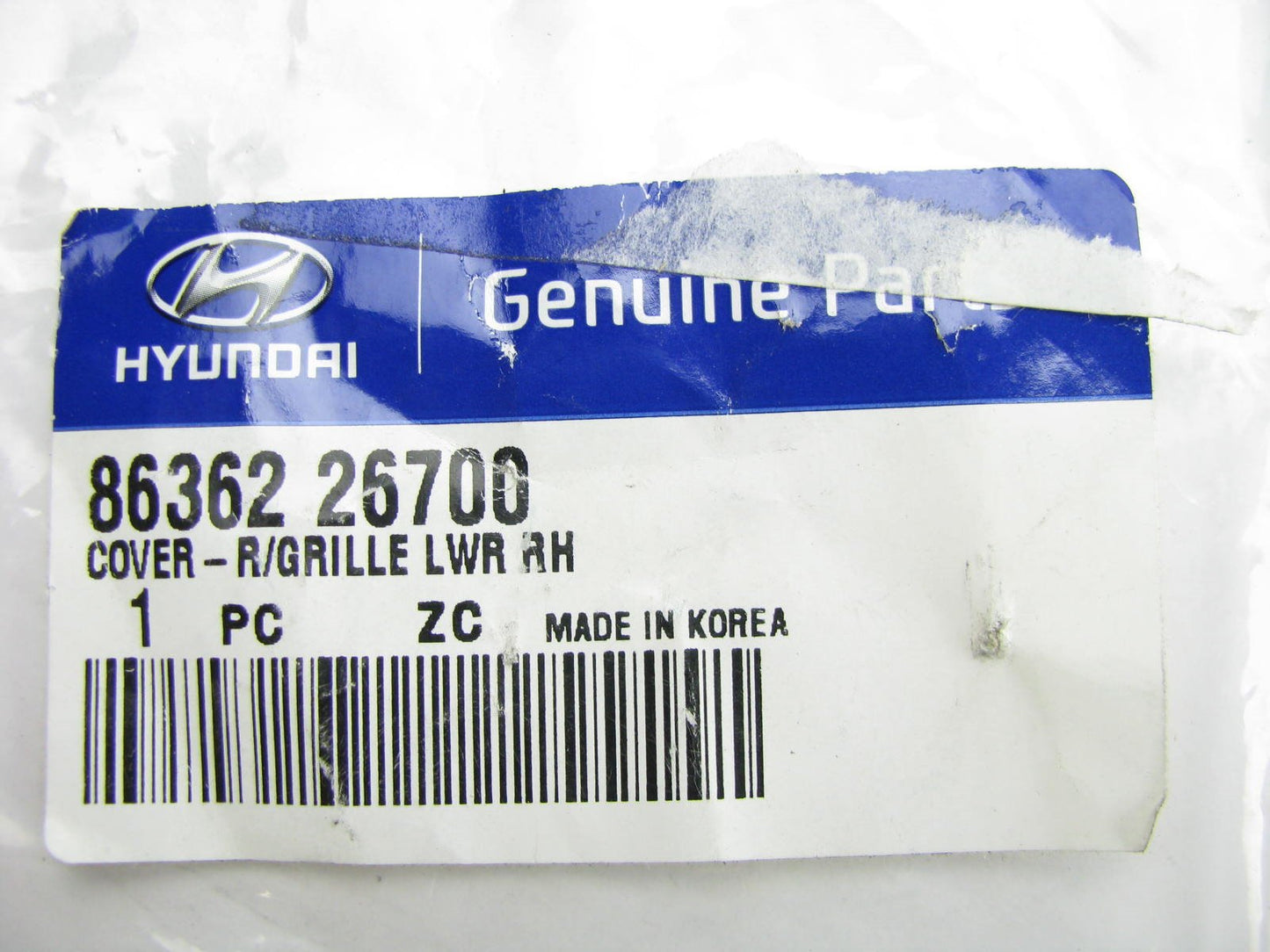 New Genuine Lower Right Side Grille Cover OEM For 05-06 Santa Fe 8636226700