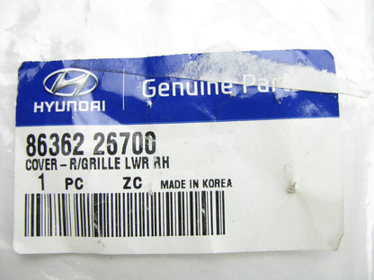 New Genuine Lower Right Side Grille Cover OEM For 05-06 Santa Fe 8636226700