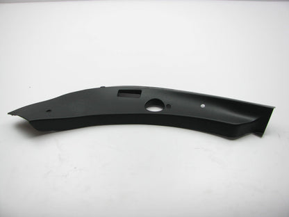 Right Passenger Side Radiator Support Upper Baffle Moulding OEM For 12-14 Azera