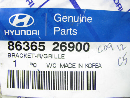 New Genuine Radiator Grille Bracket OEM For 2004-2006 Santa Fe 8636526900