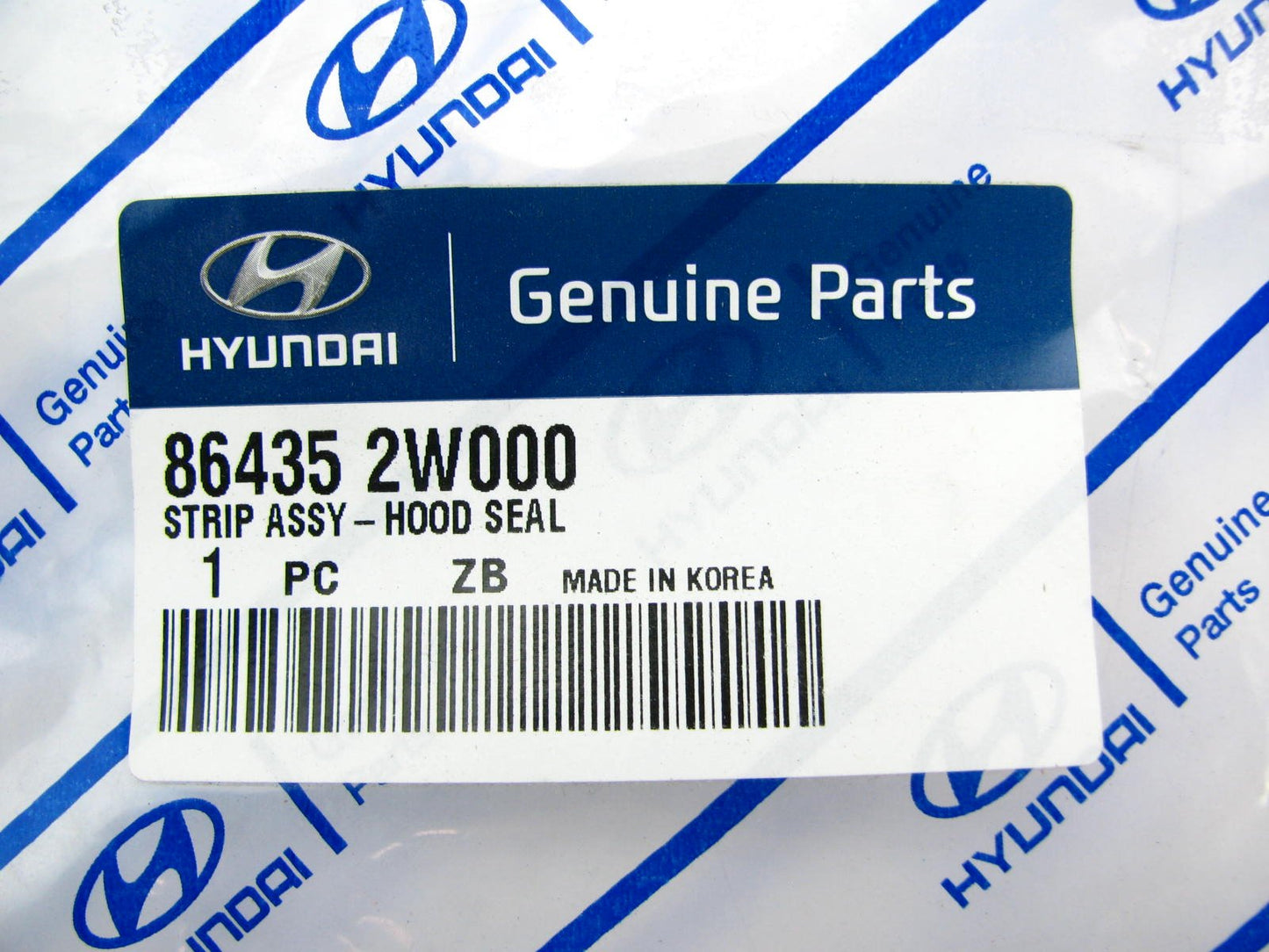Front Hood Weatherstip Seal OEM For 2013-2015 Hyundai Santa Fe 864352W000