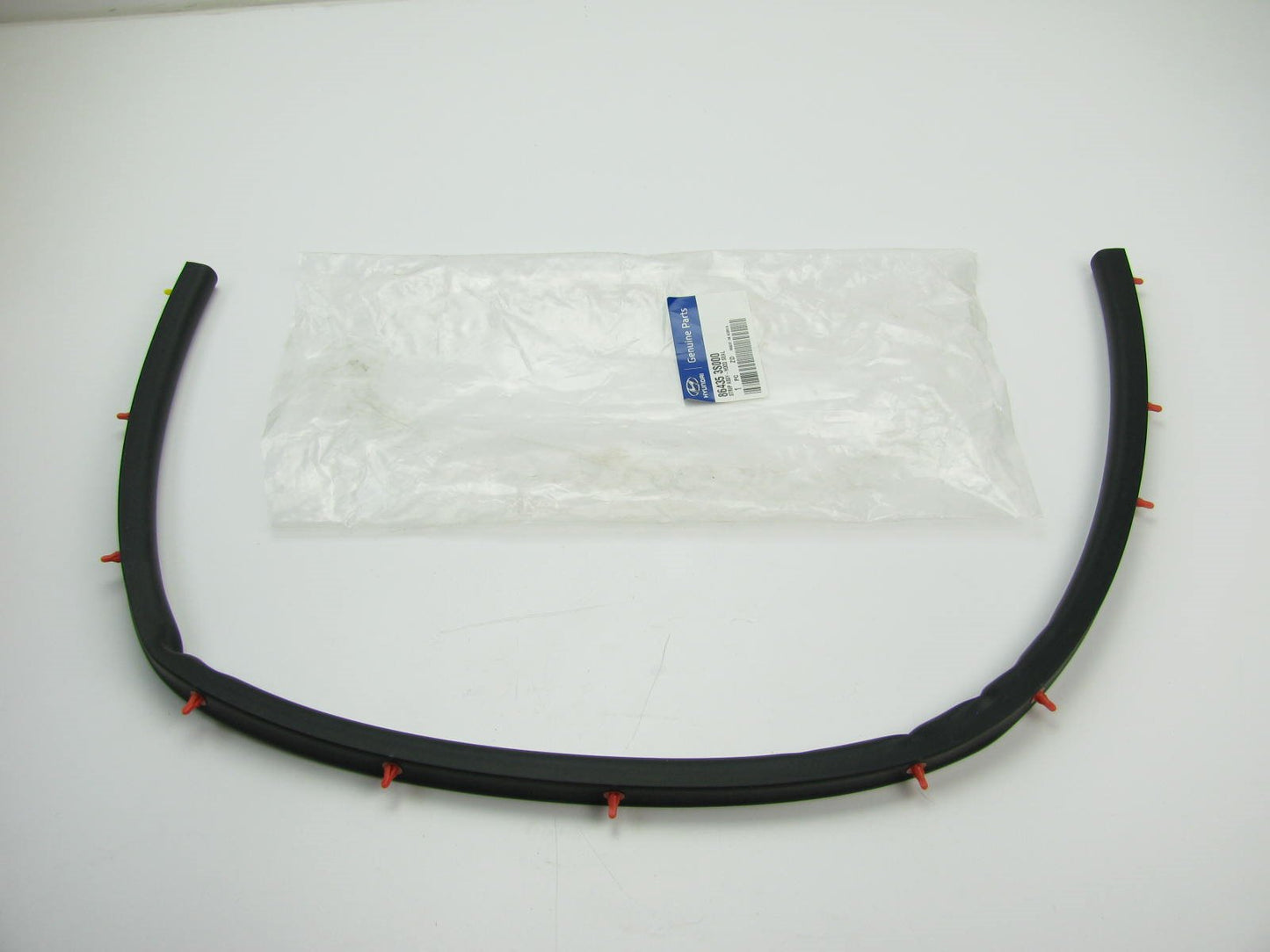 New OEM Hood Front Weather Strip For 11-15 Hyundai Sonata 864353S000