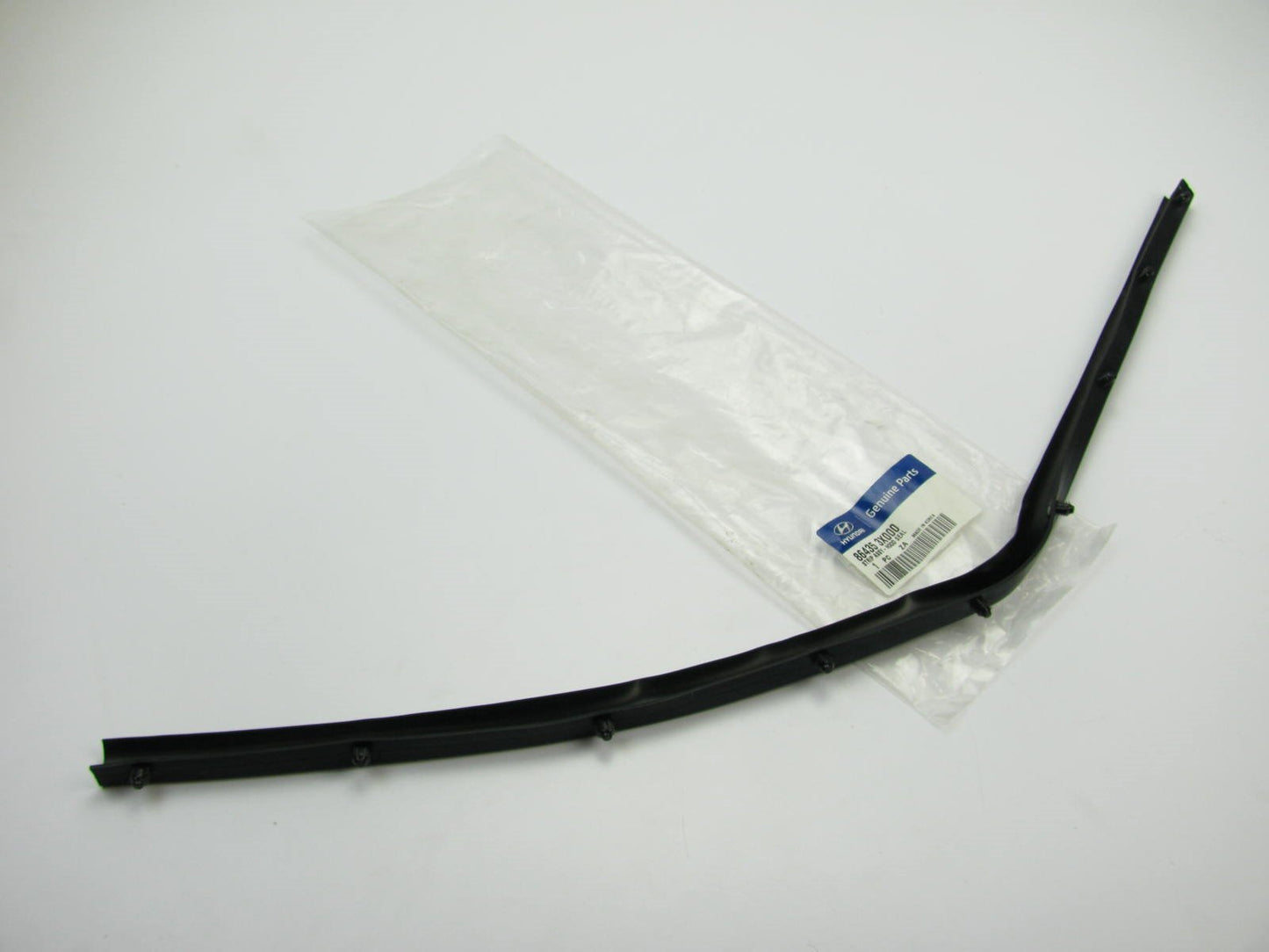 New OEM Hood Seal Strip For 11-15 Hyundai Elantra 864353X000