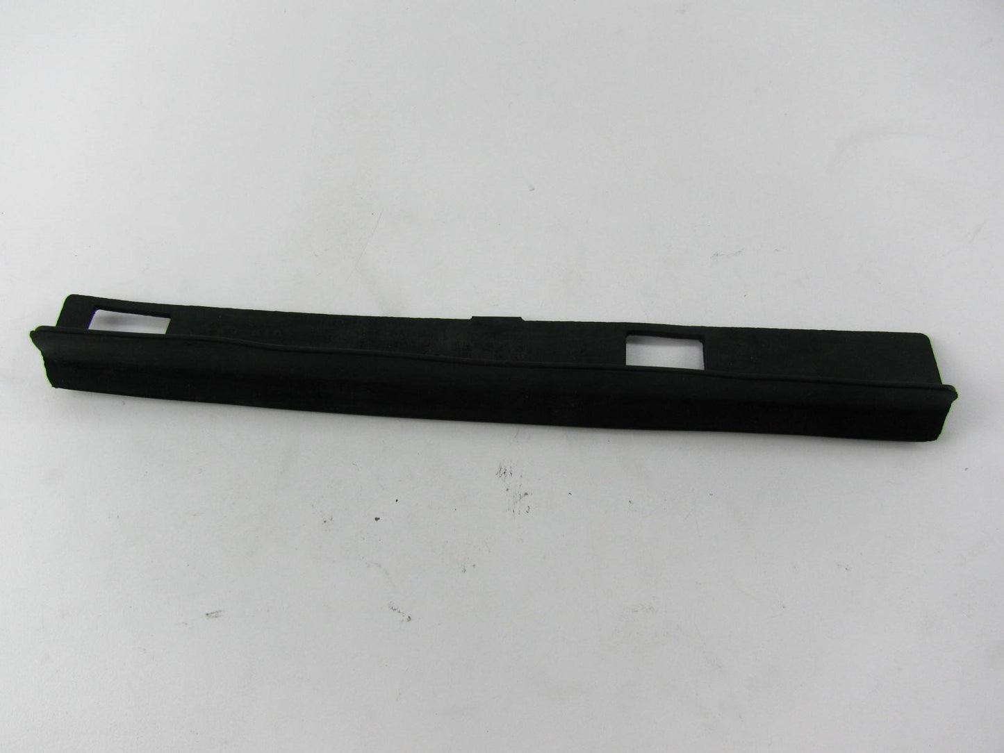 New Genuine Hood Seal Strip Weatherstrip OEM For 2006-2010 Sonata 864563K000