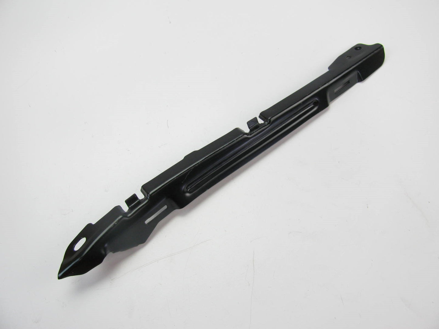 Front Bumper Upper Right Passenger Side Bracket OEM For 04-06 Tiburon 865142C500