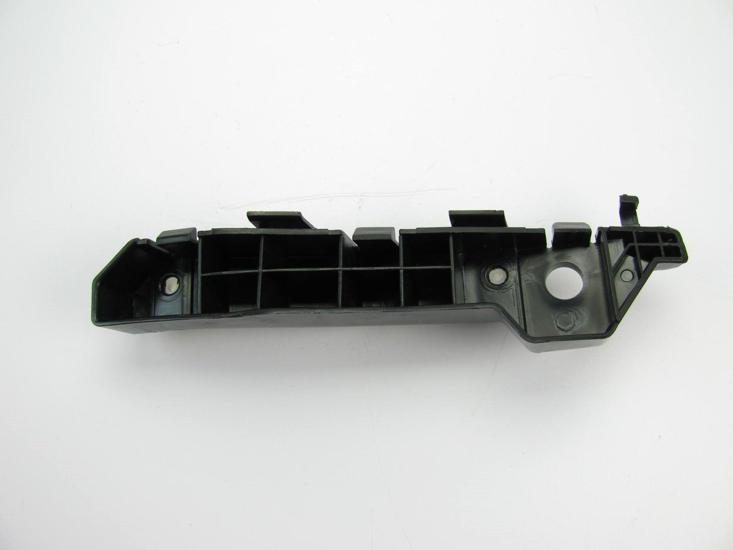 New Bumper Cover Right Side Mount Bracket OEM For 2007-2009 Santa Fe 865162B000
