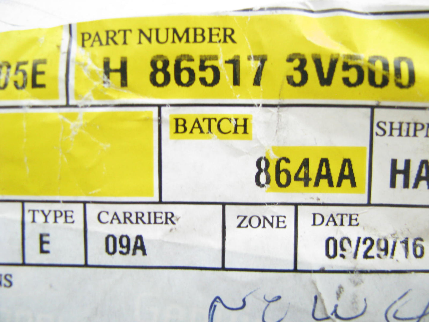 NEW - OEM 865173V500 Front Left Tow Hook Cover For 2015-2017 Hyundai Azera