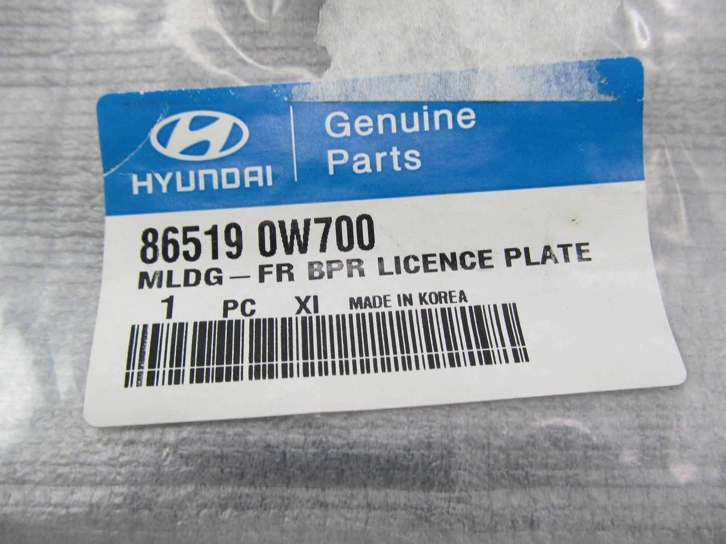 Front OEM License Plate Mounting Bracket 865190W700 For 10-12 Hyundai Santa Fe