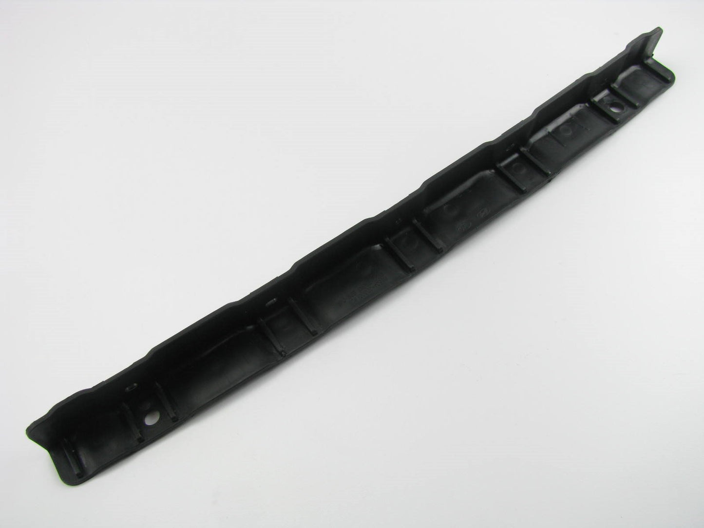 New Front Bumper Cover Center Reinforcement Mounting Bracket For 2002-05 Sonata
