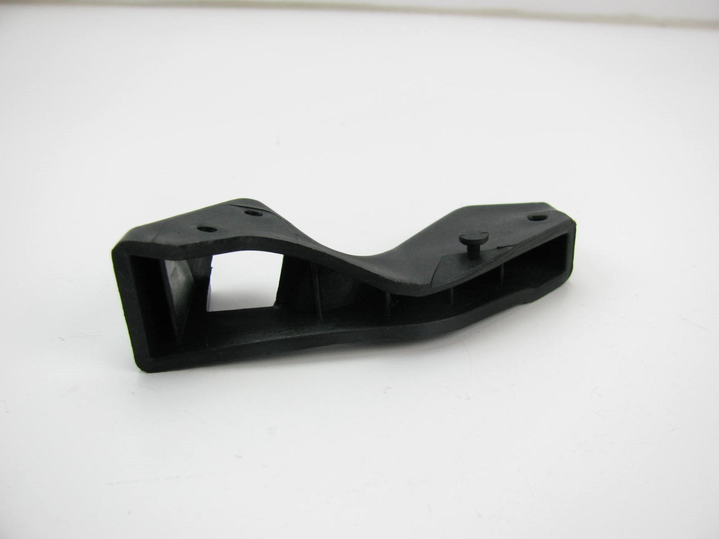 New Front Bumper Upper Side Mounting Bracket Right Passenger For 12-16 Veloster