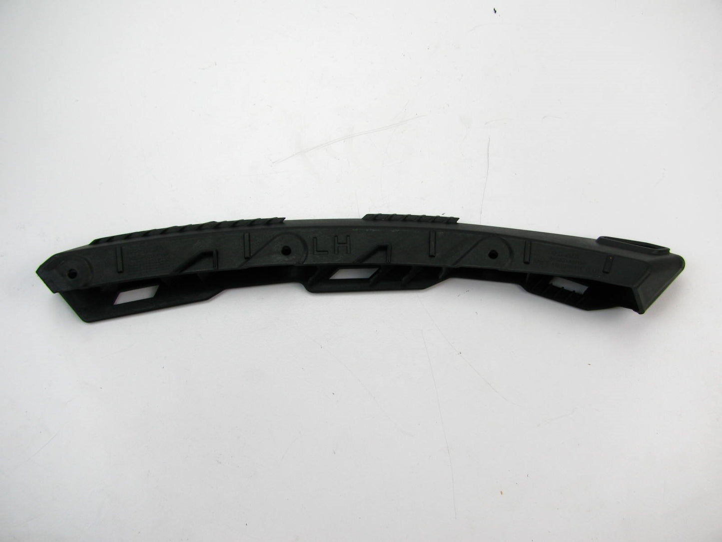 Front Left Driver Side Bumper Cover Support Bracket OEM For 2013-2014 Elantra GT