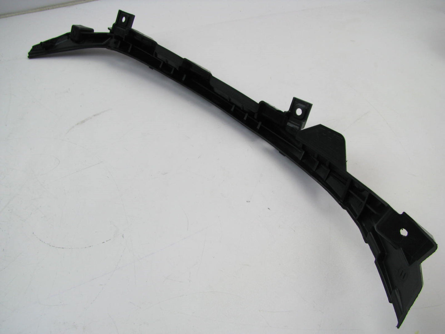 New OEM Front Bumper Cover Left Mounting Bracket For 17-18 Elantra KOREAN BUILT